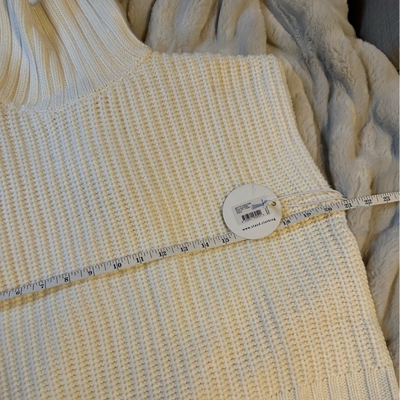 NWT | STAUD ‘Bette’ Sweater in Ivory - Picture 13 of 15